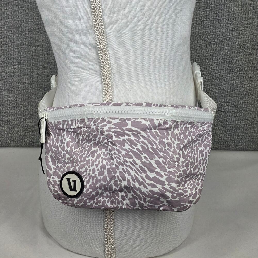 ALOHA COLLECTION x VUORI BELT BAG - COATED TYVEK - LAVENDER PRINT - 8.5" - Picture 4 of 11